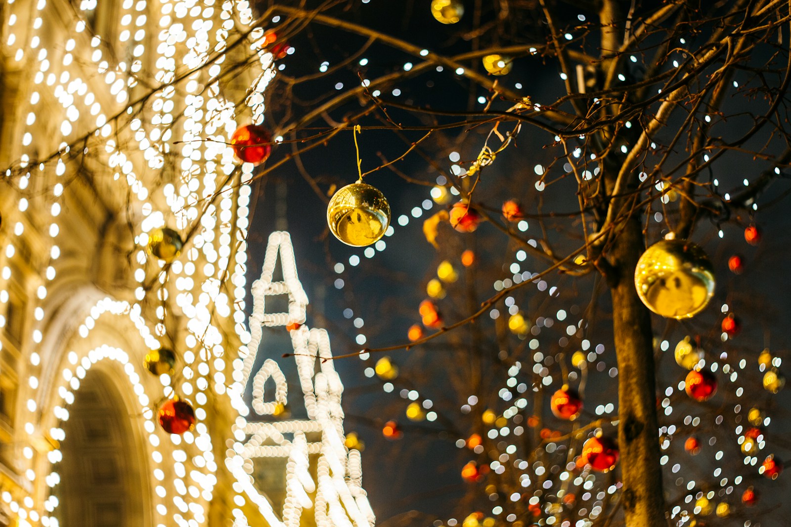How to Create an Effective Holiday Marketing Campaign for Winter 2024